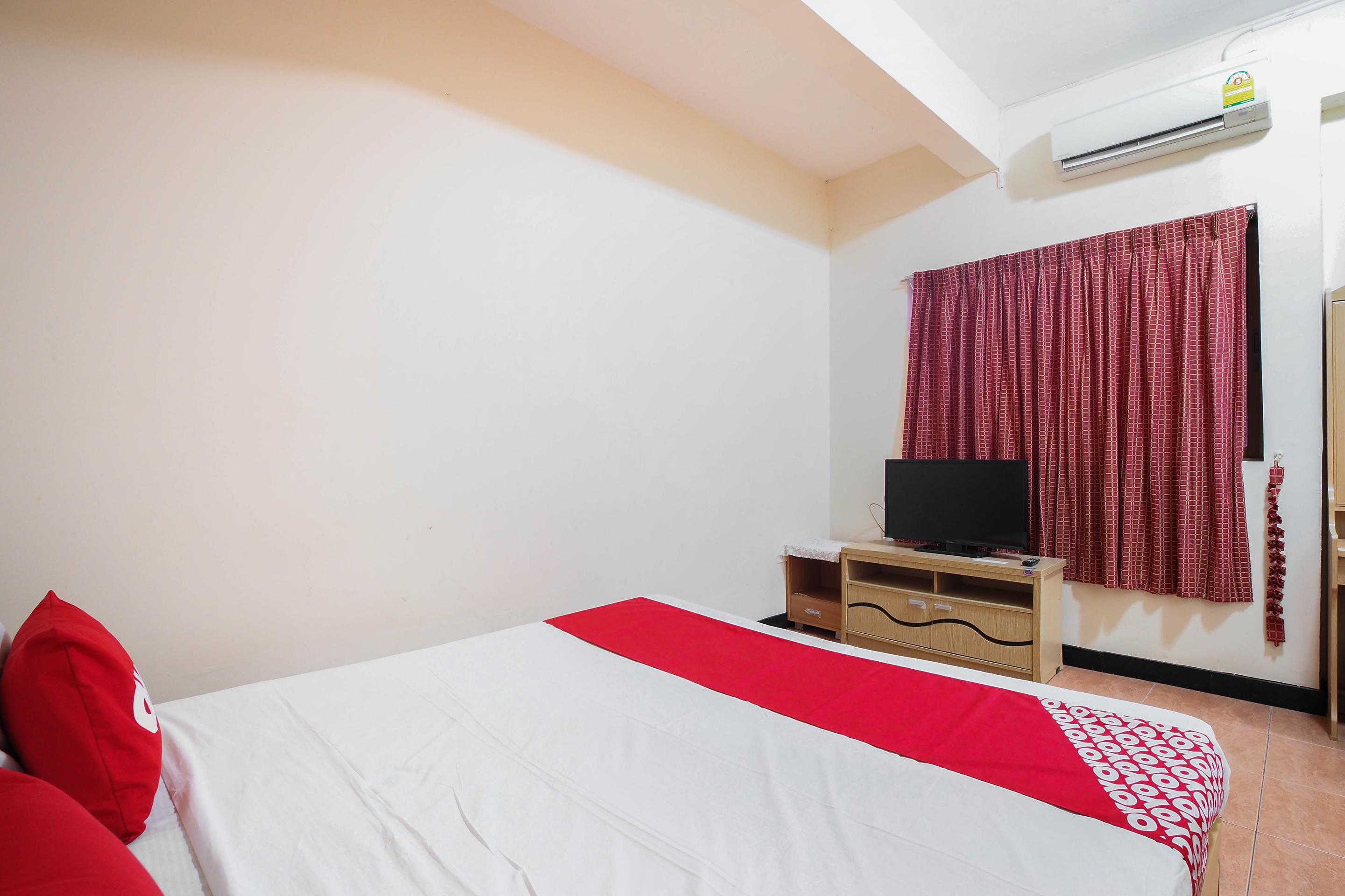 Oyo 963 Sunshine Guesthouse Pattaja Kültér fotó