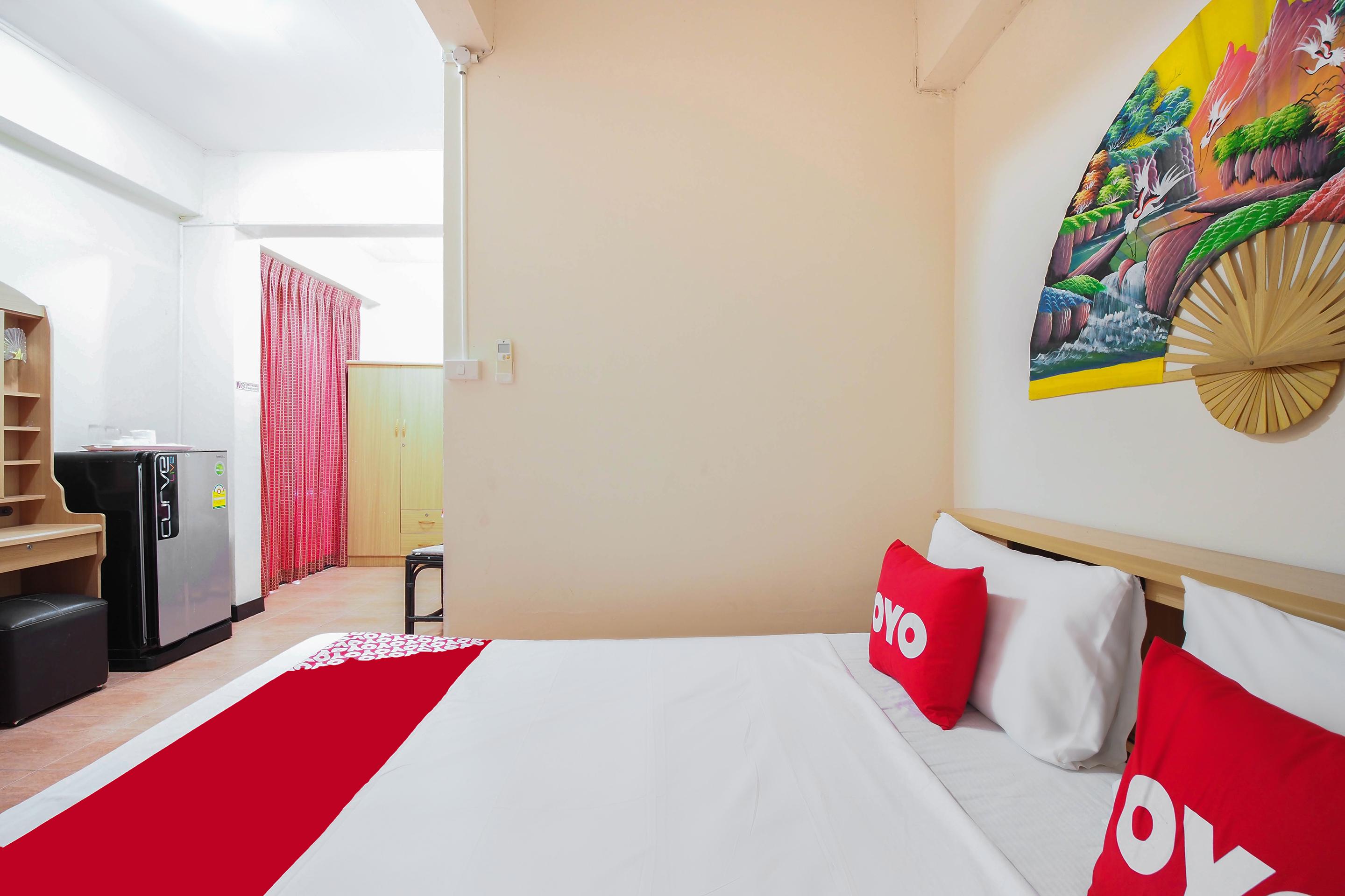 Oyo 963 Sunshine Guesthouse Pattaja Kültér fotó