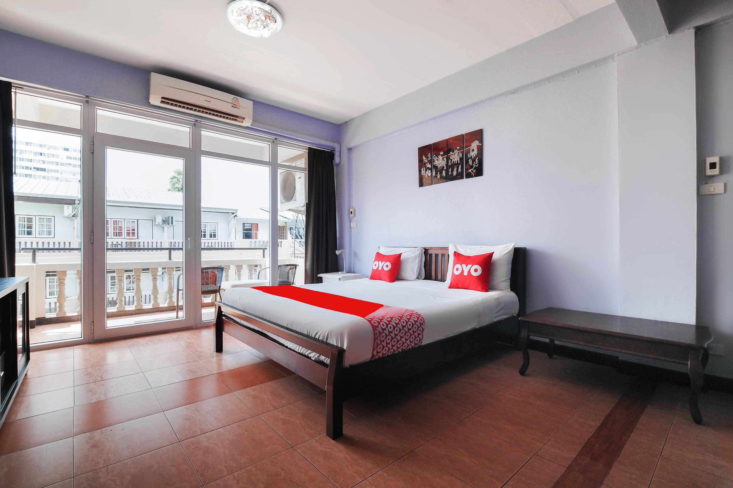 Oyo 963 Sunshine Guesthouse Pattaja Kültér fotó