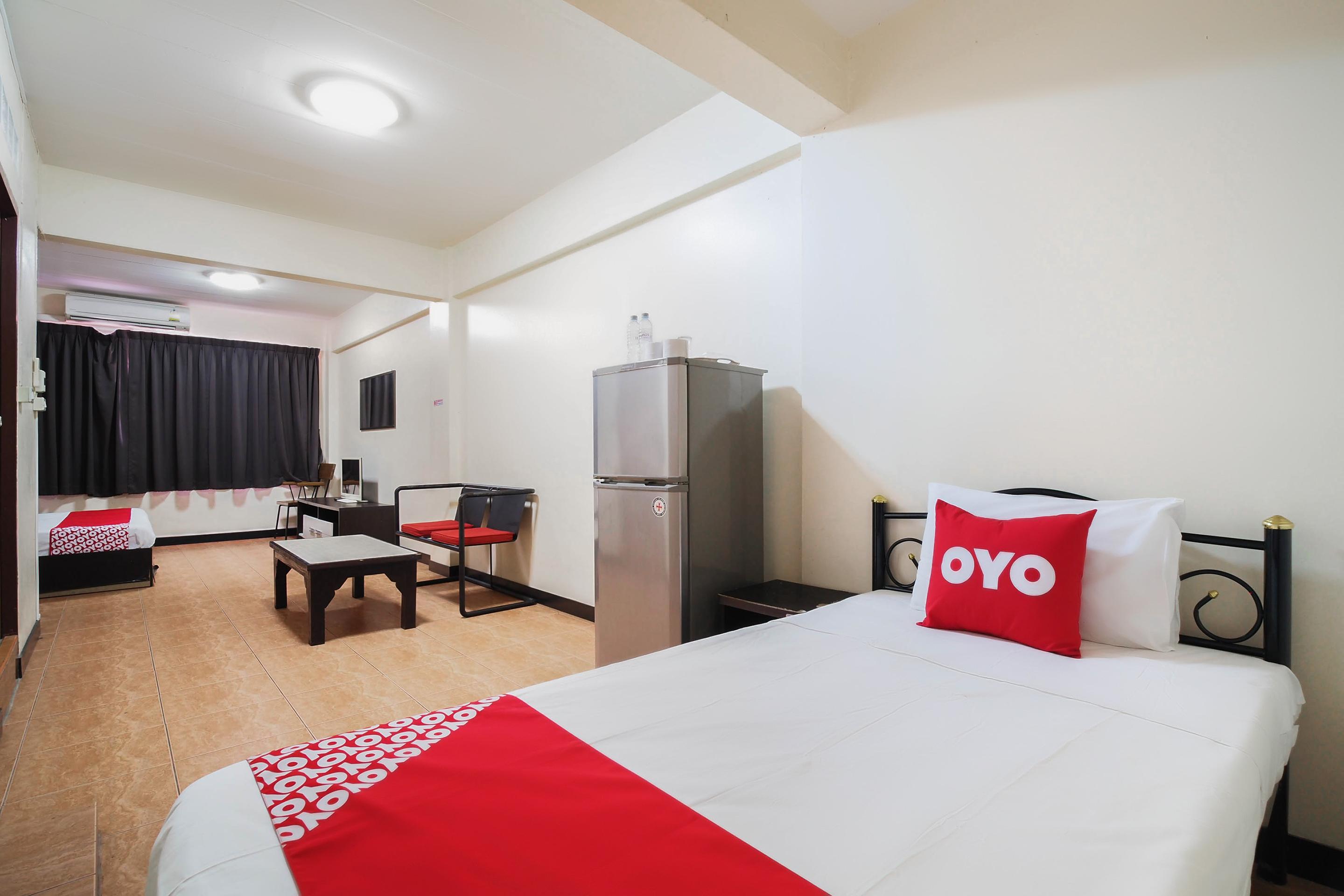Oyo 963 Sunshine Guesthouse Pattaja Kültér fotó