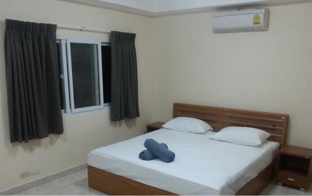 Oyo 963 Sunshine Guesthouse Pattaja Kültér fotó
